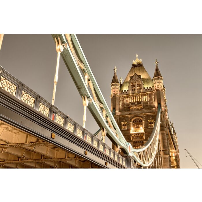 Stunning view of famous Tower Bridge in the evening - ID # 139011980 Stunning view of famous Tower Bridge in the evening - ID # 139011980