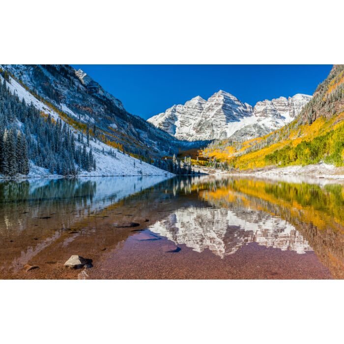 Panorama view of Maroon Bells national park in Falls Aspen C - ID # 179944424 Panorama view of Maroon Bells national park in Falls Aspen C - ID # 179944424